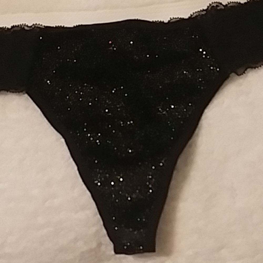 NWOT black VERY sparkly lace thong